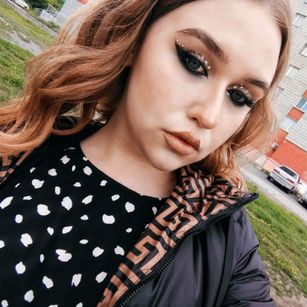 Model - Isabella beautiful