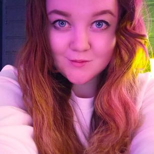 Model - Red Fox curvy