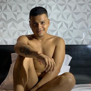 Model - Yeiko_rodriguez anal