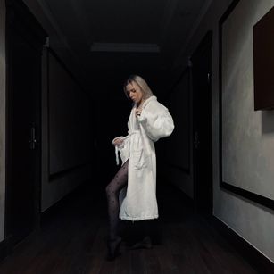 Model - Niki None dildo