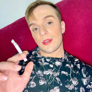 Model - Adam Lawford bottom