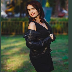 Model - CuteBeauti Hot