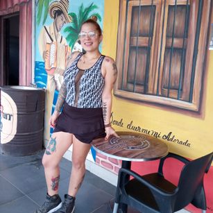 Model - ShanonStone belluda