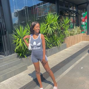 Model - JessieReyez bignipples