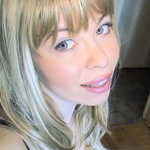 Model - CurvyWhitneyLynn role