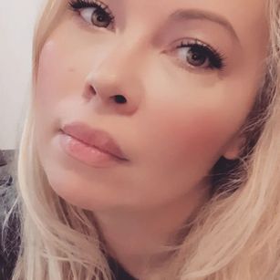 Model - CurvyWhitneyLynn role