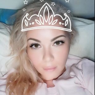 Model - CurvyWhitneyLynn mature