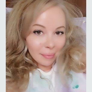 Model - CurvyWhitneyLynn role