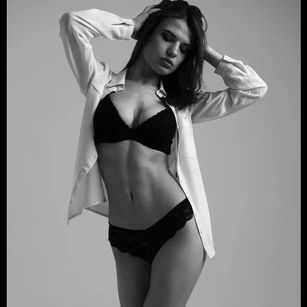 Model - MaryLune bdsm