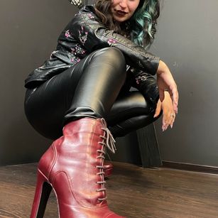 Model - Miss Reine cei