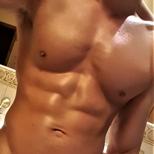 Model - Royal Pip uncut