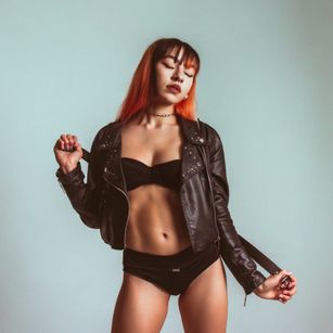 Model - AnneDark fetich