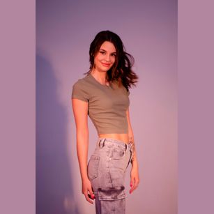 Model - Amore Slenderbody