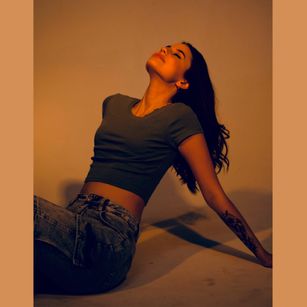 Model - Amore hotshow