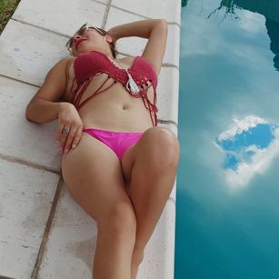 Model - Luli extrovertida