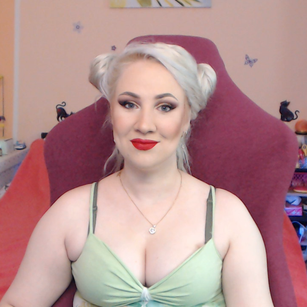 Model - Miss Lexy Gold feet