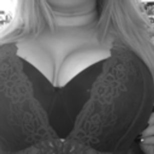 Model - Bustymix82 pussy