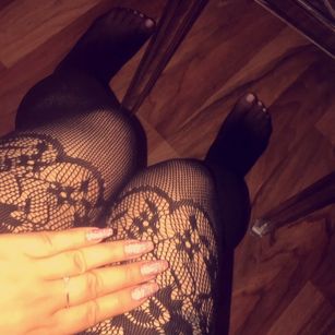 Model - Bustymix82 findom