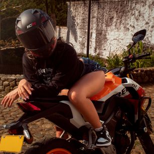 Model - JasmineRoberts Squirt