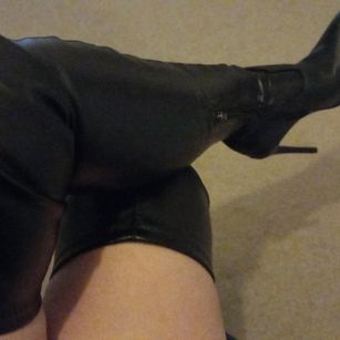 Model - Mistress Clare forcedbi