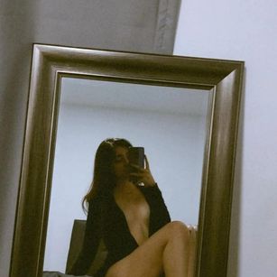 Model - Caroline tatuajes