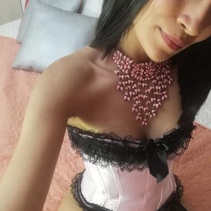 Model - Hanna Chloe cum