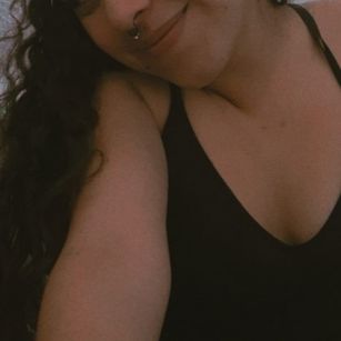 Model - Kenia Lucas BOOTY