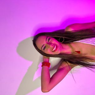 Model - MELANY MENDOZA milf