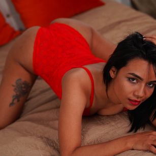 Model - MichelePiper young