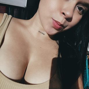 Model - andrea Alvarez milk