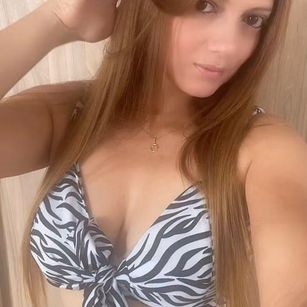 Model - MirandaRoxx Blonde