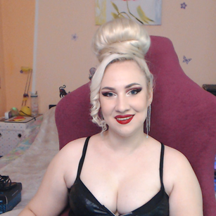 Model - Miss Lexy Gold femdom