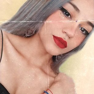 Model - ElektraLane smoking