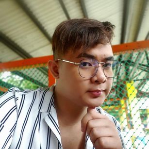 Model - URfutureBABE cum