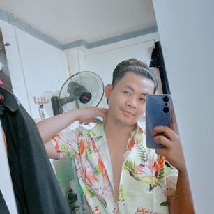 Model - URfutureBABE men