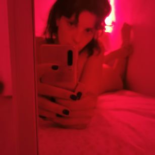 Model - Lana The Virus greedy