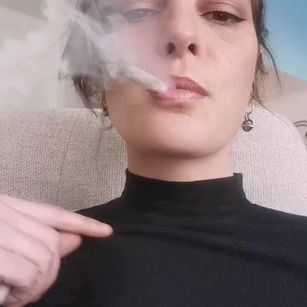 Model - Lana The Virus goddess