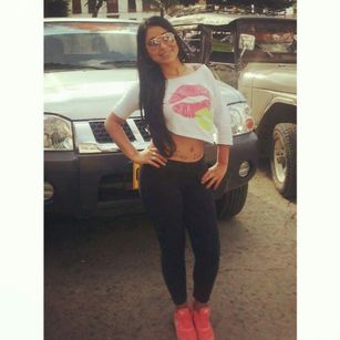 Model - Samantha Beaker latina