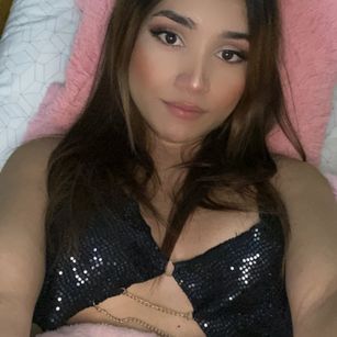 Model - CharlotteLissette dominatrix