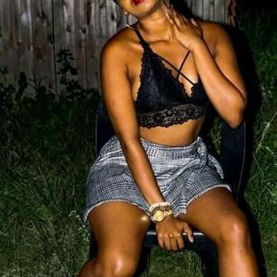 Model - Jaguar smalltitts