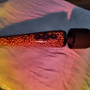 Model - Topsy Wilde deepthroat