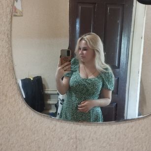 Model - Rae Lil young