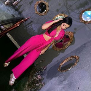 Model - Amy Angel bigtits