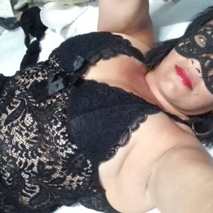 Model - Cubana pantyhose