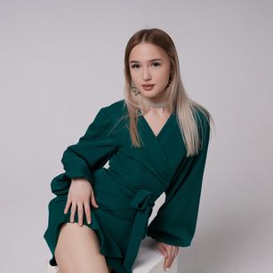 Model - AnfisaTracey striptease