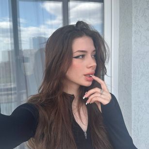 Model - Lisa_Marxsss blowjob