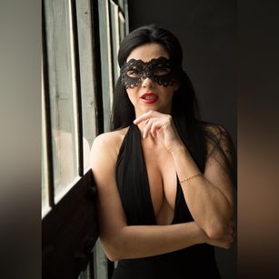 Model - LuciaSnowy dance