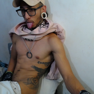 Model - maikol fetish