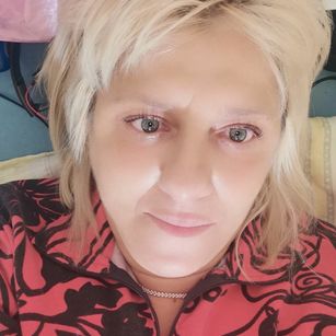 Model - Wild Deana strapon