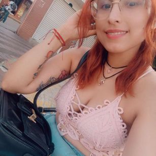 Model - Flowertasty cheerful